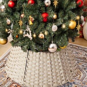NWT Holiday Wicker Tree Skirt White Christmas Wicker Tree Collar, 22½" diameter